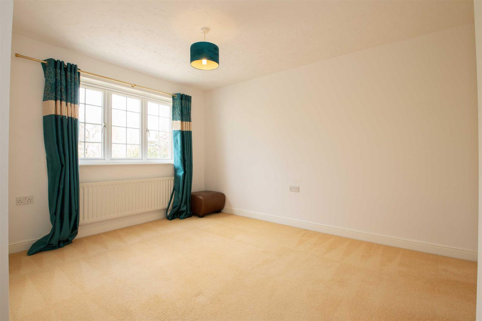 Carisbrooke Way, Kingsmead, Milton Keynes